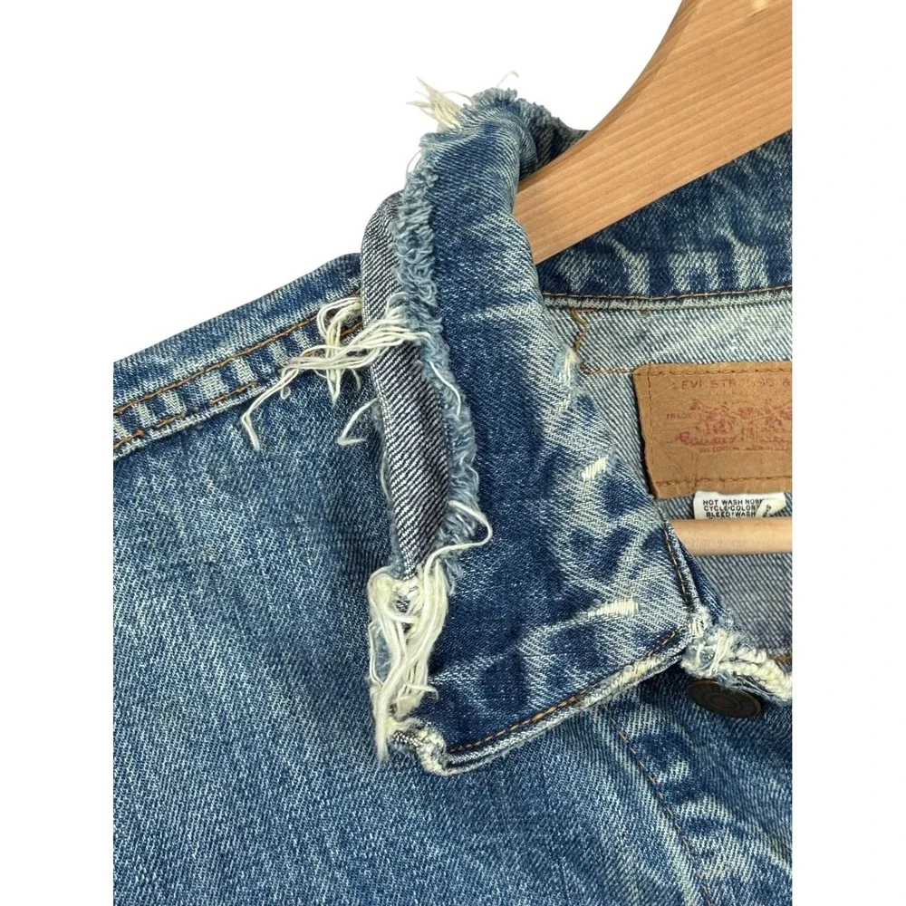 Vintage Levis Denim Trucker Jacket Blue Jean Distressed‎ Faded Mens - Picture 5 of 16